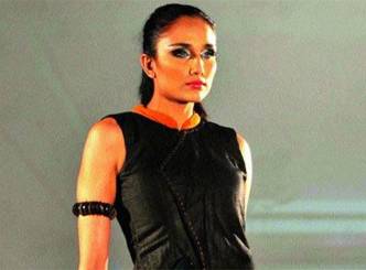 Models suffer in Delhi-Mumbai clash?