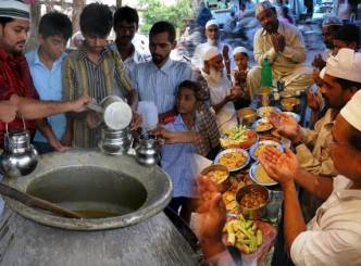 Soup in place of dates at Mosques for devotees on fast