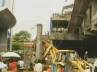 Metro, Andheri, metro bridge collapsed people feared trapped, Andheri