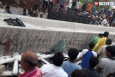 Varanasi accident, Varanasi accident news, 19 dead after a flyover collapses in varanasi, Fly