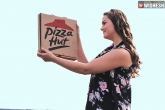 Nicole Larson loves pizza, photo shoot with pizza, girl s photo shoot with her lover pizza, Pizza love