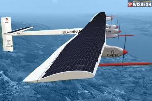 Solar-powered plane on world tour