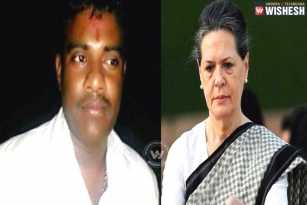 Sonia Gandhi fan, drops finger in Tirumala Hundi