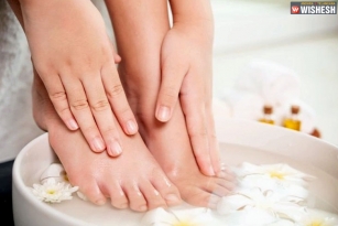 Special Tips For Nail Hygiene During Monsoon Season