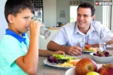 Drinking Water after eating, Drinking Water before eating, when should you drink water while eating, When