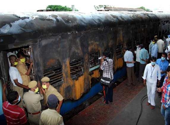 Tamil Nadu express tragedy at Nellore 