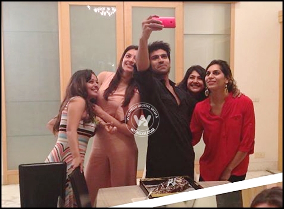 Kajal celebrates birthday with Ram Charan