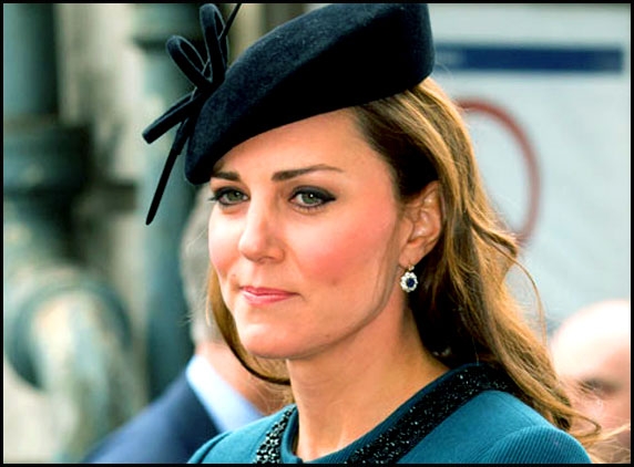 Kate Middleton promotes breast feeding