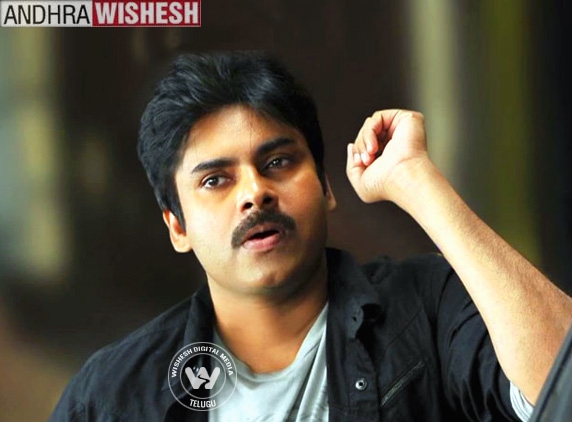 Pawan Kalyan&#039;s Grand Appearance