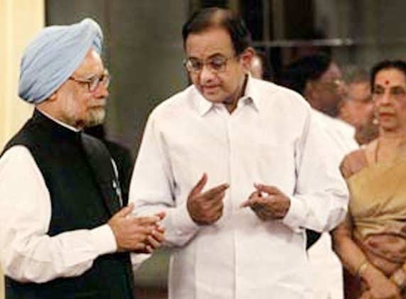 Chidambaram, too, backs PM on reforms