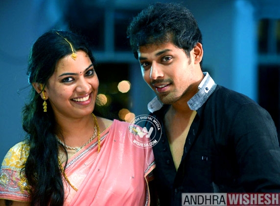 Geetha Madhuri, Nandu show how its done