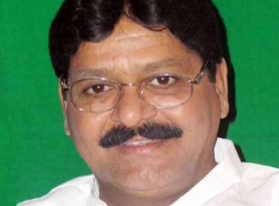 YSR died worse than dog: Sarve