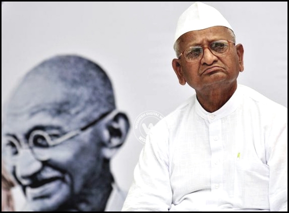 Kejriwal wants to become PM: Anna