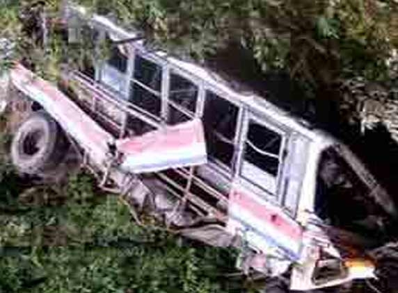  18 killed and 17 injured in Bus accident in Mizoram