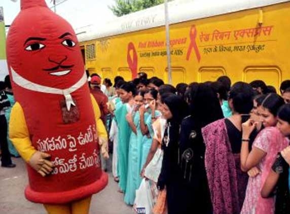 Red Ribbon Express at Sec’bad station