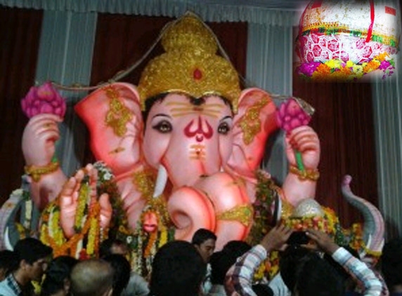 Balapur Ganesh Laddu Breaks Record