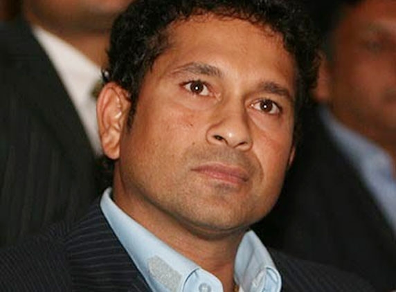 Sachin, demi-cricket-god is 39 years younger