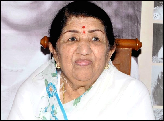 Lata Mangeshkar denies Heart attack rumors