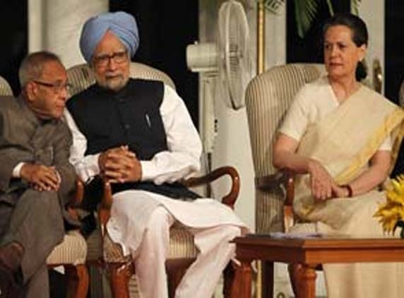 Did PM and Sonia talk to Pranab about Cabinet reshuffle?