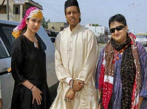 Katrina visits Ajmer Dargah