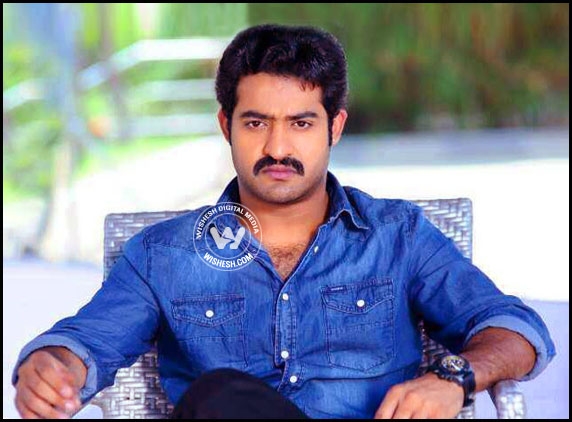 Jr NTR&#039;s dialogue targeting Pawan or Allu Arjun?