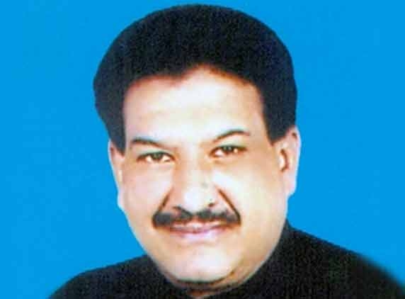 AICC emissary meets ministers, MLAs 