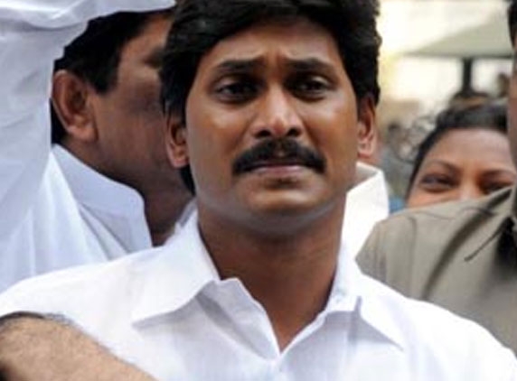 Jagan threatened me at revolver point: Satish