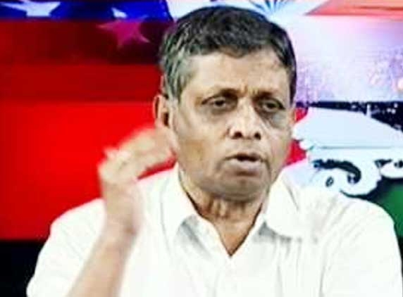 Dhadi slams Kiran to be an aide of Jagan