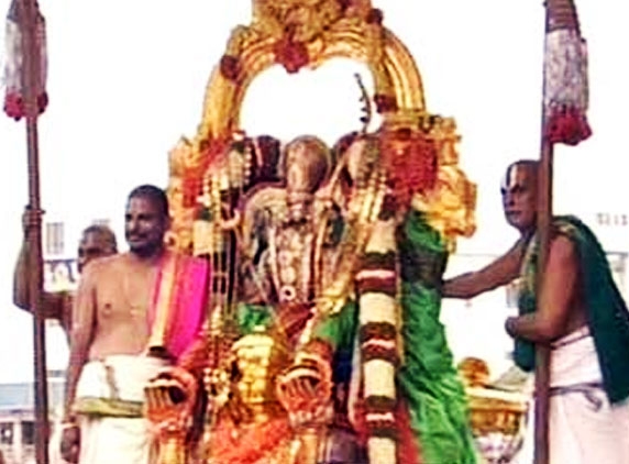 Srivari Navaratri Brahmotsavalu: Hanumadvahanam