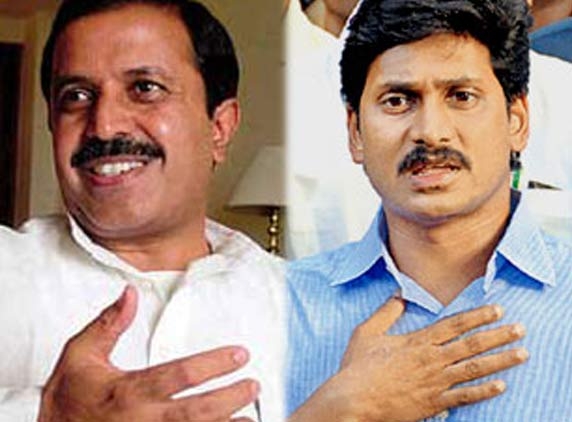 Madhu Yashki says, Jagan uses satellite phone at jail