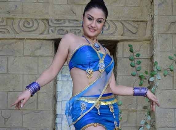 Kadhanayaki Sonia Agarwal