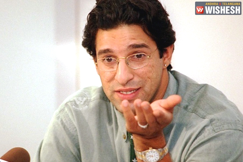 Bowling at Kohli, worries me- Wasim Akram
