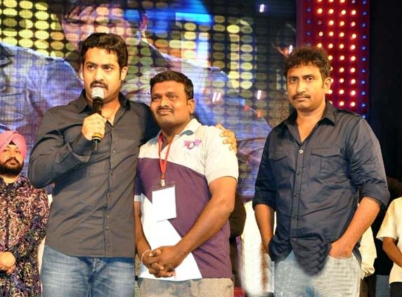 Pathos at Baadshah audio