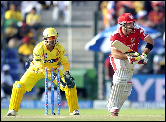 Maxwell destroys Chennai