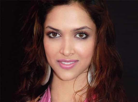 Deepika's bonding with SRK...