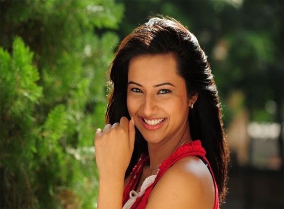 Isha Chawla gains Balayya’s Kalki