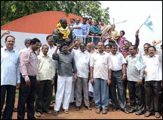 SLIDESHOW: Activities of Samaikyandhra Movement on 62nd day