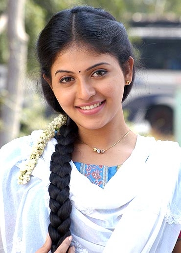 Anjali gets electric shock on sets