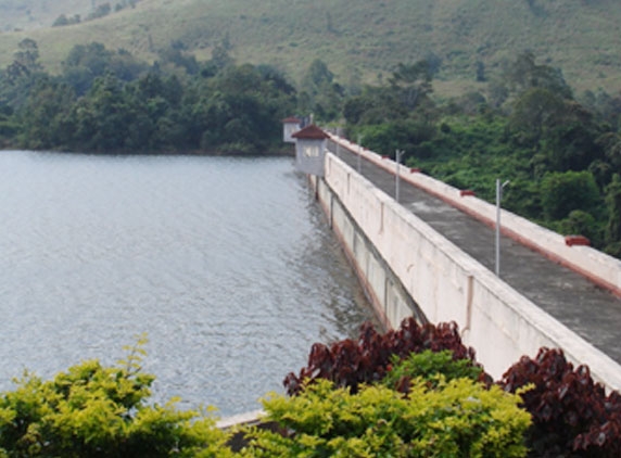 MP DAM:Tension grips bordering areas, Sunday log