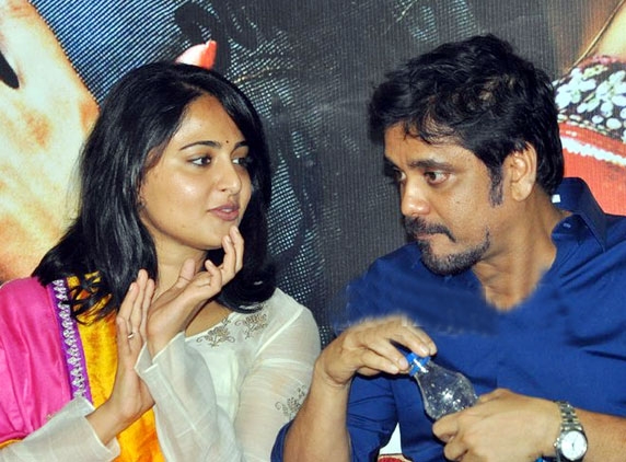 Damarukam success meet: Anushka zips bad mouths