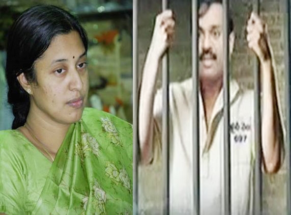 Tainted Srilakshmi joins Gali in Chanchalguda jail