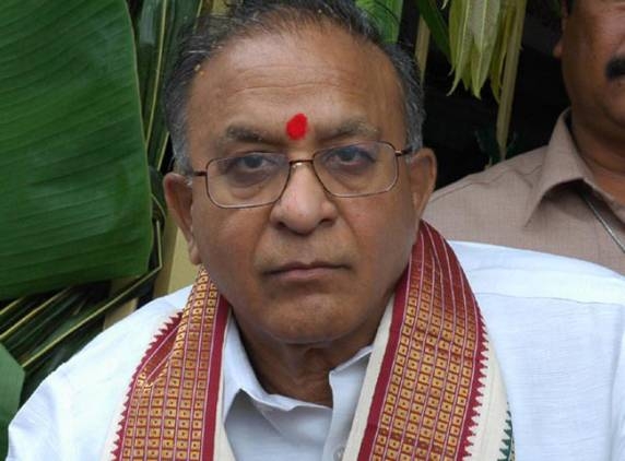 Chittaranjan Das lashes out at Jaipal Reddy