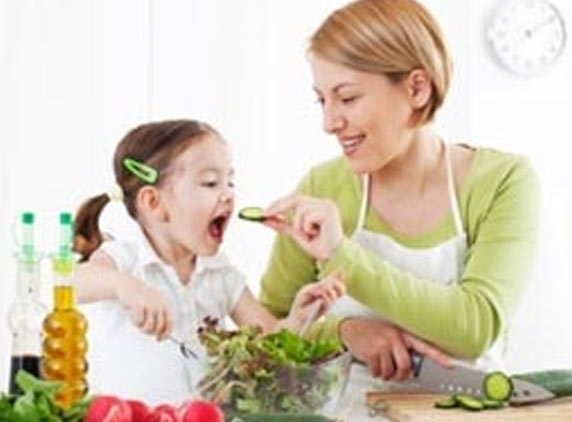 Smile to make kids eat veggies