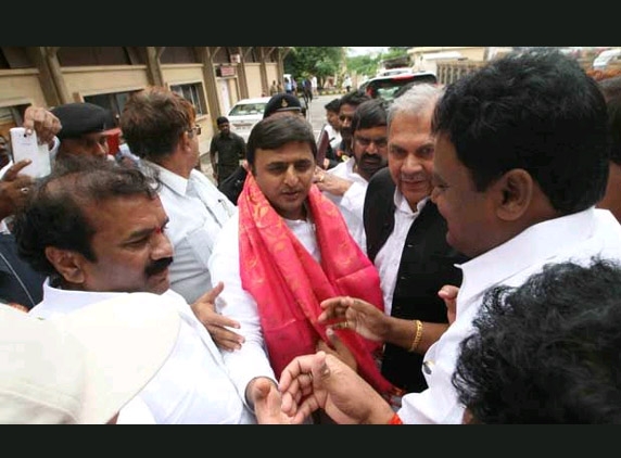 UP CM Akhilesh Yadav in AP