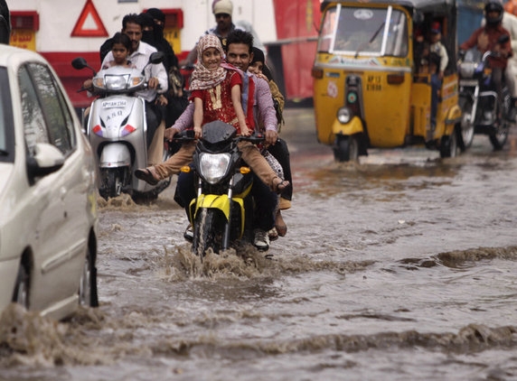 Heavy downpour throws life out of gear