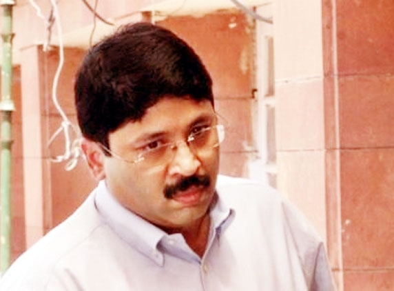 CBI soft on Maran, notices to ED &amp; CBI, report in ten days